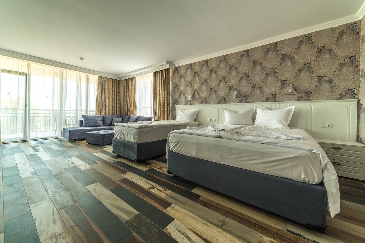 Hotel Baikal Sunny Beach Exterior photo